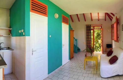 Sainte-Rose House | Homerez - Charming house in Sainte-Rose with pool