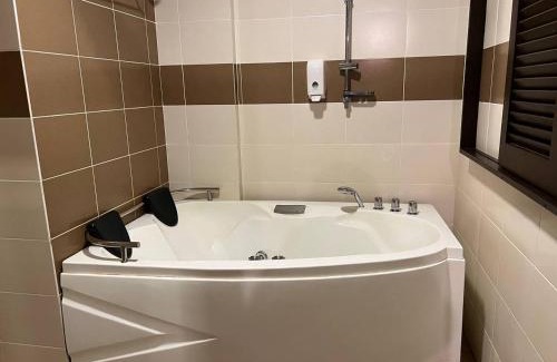 Malacca City Apartment | Homestay Melaka B Lagoon Studio Apartment Free Waterpark Tickets