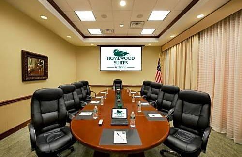 East Rutherford Hotel | Homewood Suites by Hilton East Rutherford - Meadowlands, NJ