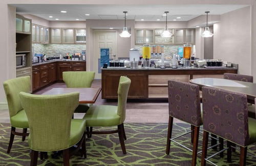 Tallahassee Hotel | Homewood Suites by Hilton Tallahassee