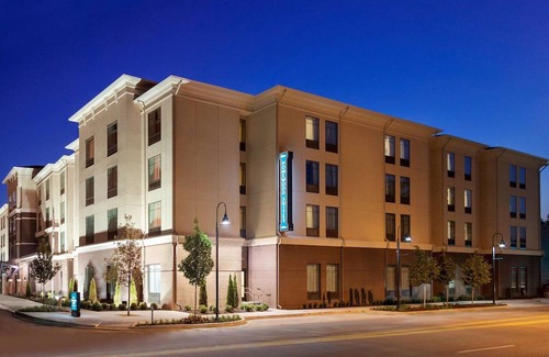 Huntsville Hotel | Homewood Suites by Hilton Huntsville-Downtown
