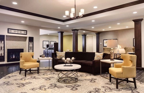Huntsville Hotel | Homewood Suites by Hilton Huntsville-Downtown