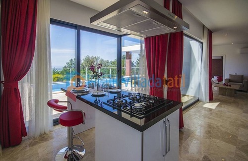 Uzumlu Villa | Honeymoon villa in Kalkan Üzümlü Outdoor/Indoor pools with heating option