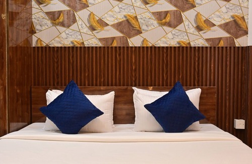 Greater Noida Hotel | HONEYVEILS PALACE
