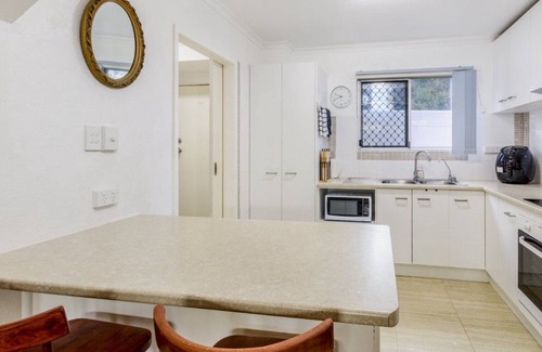 Bellara Apartment | 'Hop, Skip & Jump to the Waterfront'