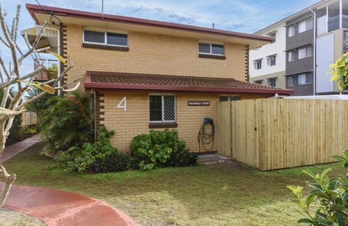 Bellara Apartment | 'Hop, Skip & Jump to the Waterfront'
