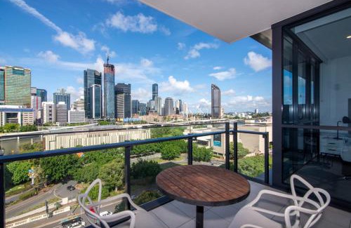 South Brisbane Apartment | Hope Street Apartments by CLLIX