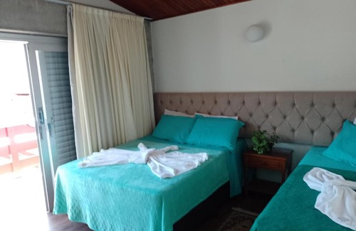 Jardim Andira Hotel | Hospedagem Virginia Bracelli