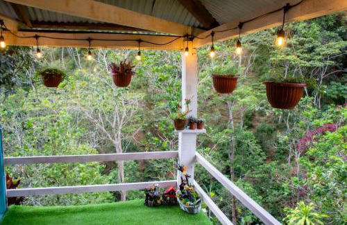 Pangoa Cabin | Hospedaje EL EDEN DE DON AYDEN