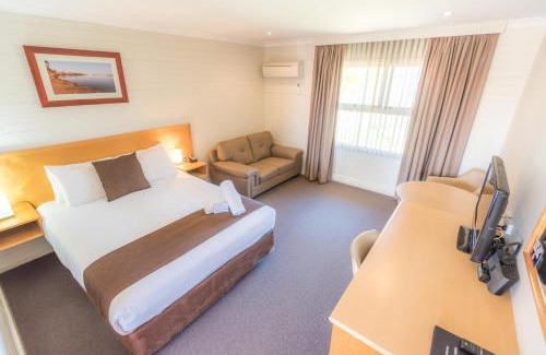 South Carnarvon Hotel | Hospitality Carnarvon, SureStay Collection by Best Western