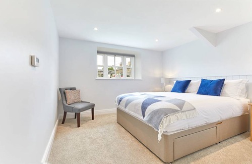 Wall House | Host & Stay | Maggie's