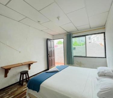 Bahia de la Academia House | Hostal Darwin