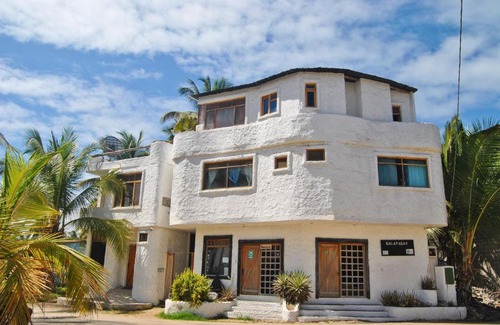 Puerto Villamil Hotel | Hostal Galapagos by Bar de Beto