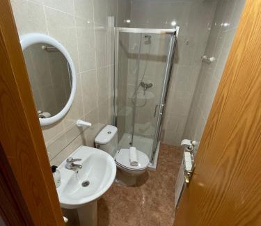 Estopinan del Castillo Hotel | Hostal La Rurala Estopanyà