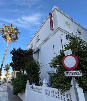 Rota House | Hostal Playa Hidalgo