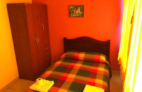 Franklin Tello House | Hostal Puerto Aéreo # 1