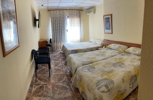 Alcala de Xivert House | Hostal Rosaleda
