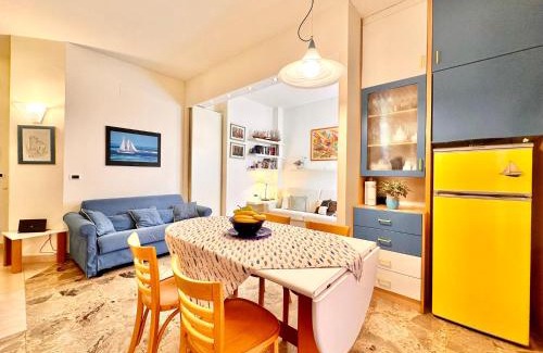 Finale Pia Apartment | Hostdomus - Navy Suite