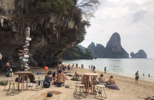 Krabi Hostel | Hostel ∙ 8 guests
