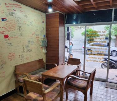 Old City Hostel | Hostel Baan Kuhn Yah โฮสเทลบ้านคุณย่า
