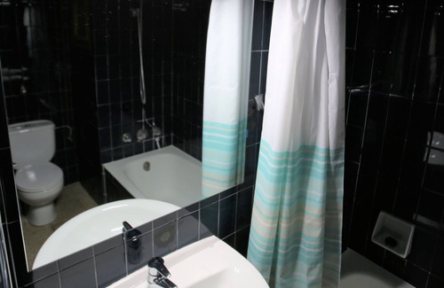 L'Estartit House | Hostel Costa Brava