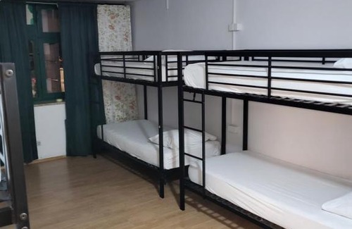 Pile Hostel | Hostel Hakuna Matata