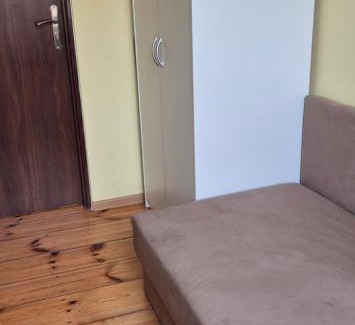 West Pomeranian Voivodeship Hostel | Hostel Tulip - pokój 6 ze wspólną łazienką i kuchnią