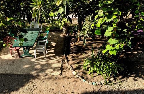 Magnetiti House | Hostel Ureki Kidobani