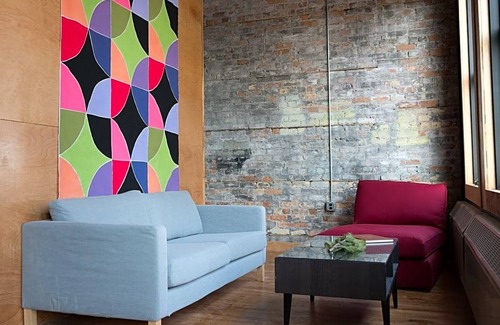 Downtown - Waterfront Hostel | Hostel du Nord