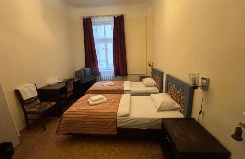 Centrs Hostel | Hostel Viktorija with Private Rooms
