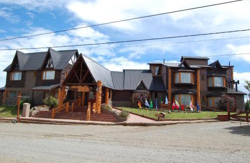 Macrozona Meseta Cerro Calafate Hotel | Hosteria Los Canelos