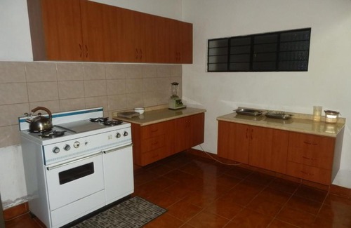 La Victoria House | HOSTING HOUSE & HOME
