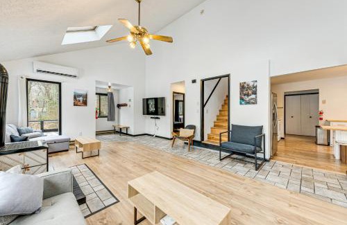 Long Pond House | Hot Tub and Game Room Long Pond Getaway!