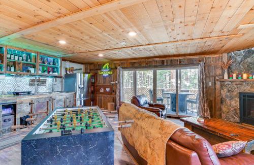 Stateline Apartment | Hot Tub and Mtn Views Epic Stateline Escape!
