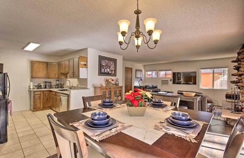 Pinetop Cottage | Hot Tub Hideaway in Pinetop: Bring Your Pet!