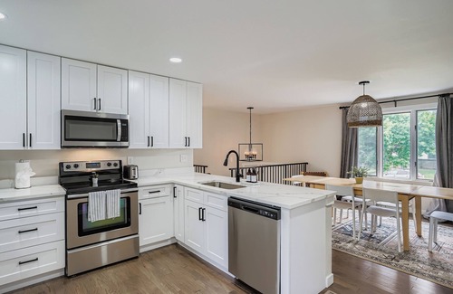 Northwest Arvada House | Hot Tub* Pool Table* 4 beds