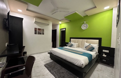 Taj Ganj Hotel | Hotel Aaradhya Residency