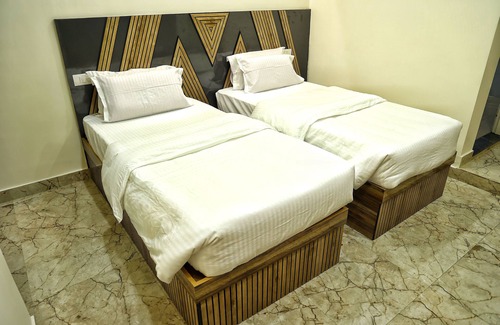 Bengaluru Hotel | Hotel Aaryan Comforts
