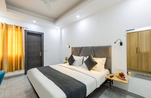 Noida Hotel | Hotel Admire Inn Sec - 104 By ASPL