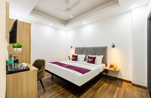Noida Hotel | Hotel Admire Inn Sec - 104 By ASPL
