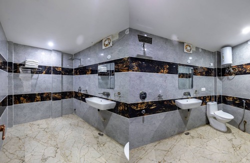 Noida Hotel | Hotel Admire Inn Sec - 104 By ASPL