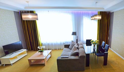 Odessa Hotel | Hotel Ajur