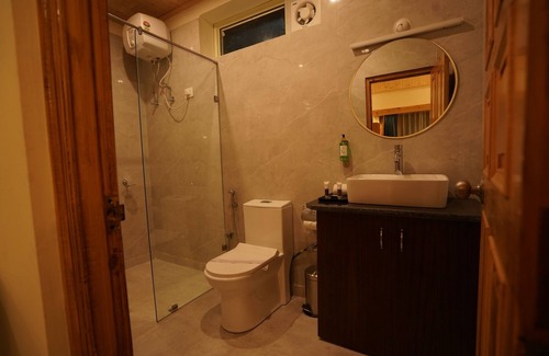 Tehri Hotel | HOTEL ALPINE MUSK