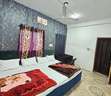 Ujjain Hotel | Hotel Anirudh Palace