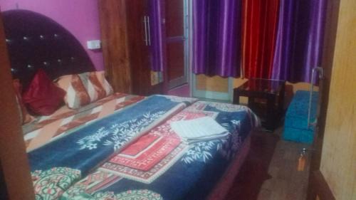 Old Manali House | Hotel Antarctica &Pine n Dine blues cafe