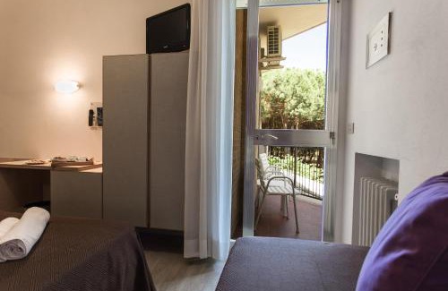 Pinarella Hotel | Hotel Antares