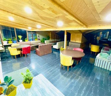 Shimla Hotel | Hotel Apple Regency
