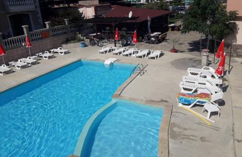 Obzor Hotel | Hotel Black Sea - Breakfast, Pool & Free Parking