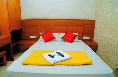 Erode Hotel | Hotel Breezeland - Erode Railway Station