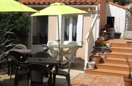 Les Sables d'Olonne Hotel | Hotel & Cantine De La Plage